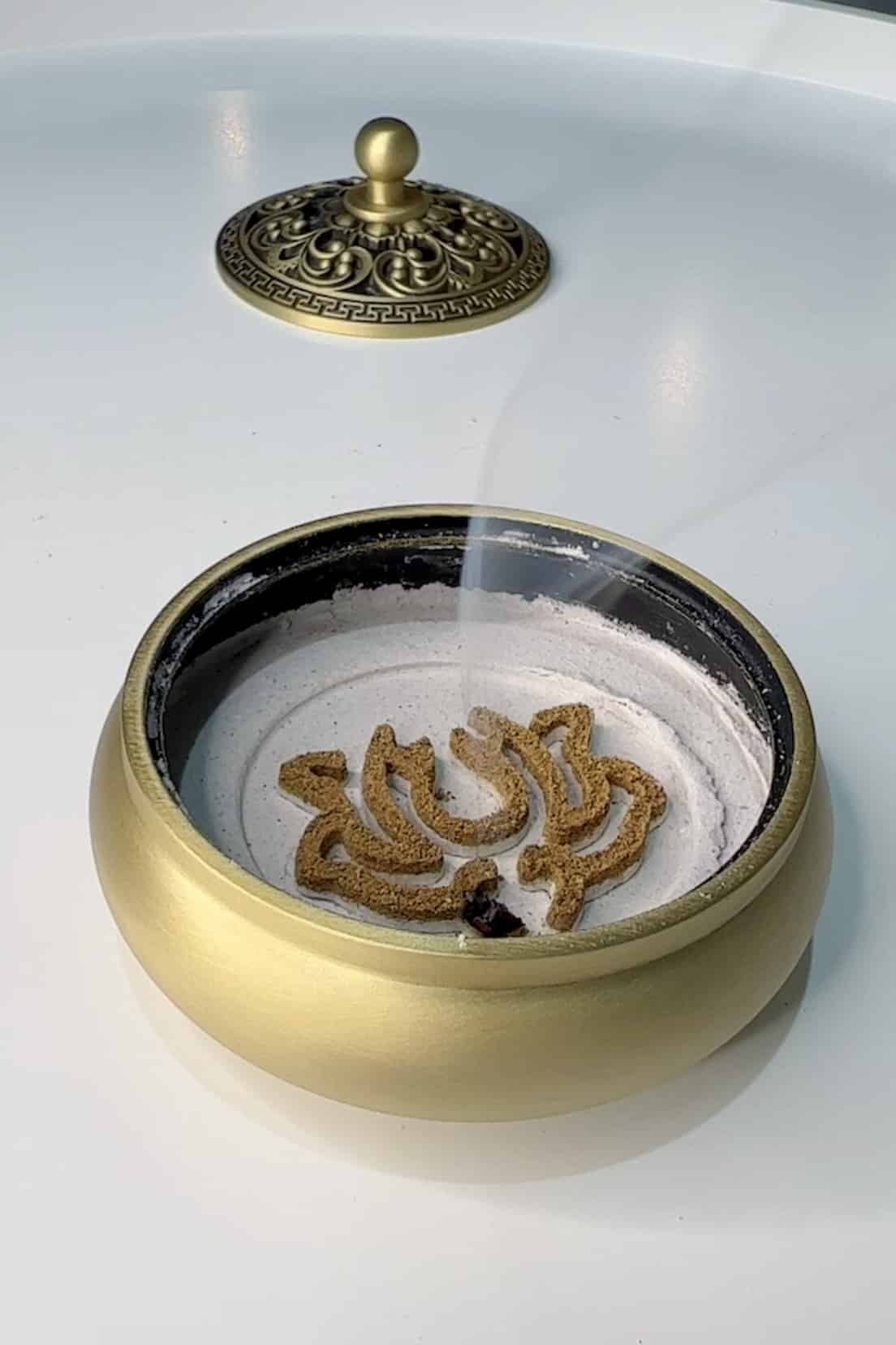 Nhang trầm hương - Món quà quý giá từ thiên nhiên
