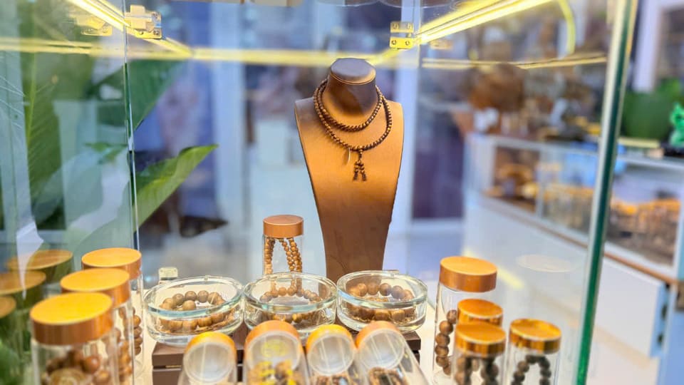 hinh showroom thuc te tram huong thinh vuong 10 |