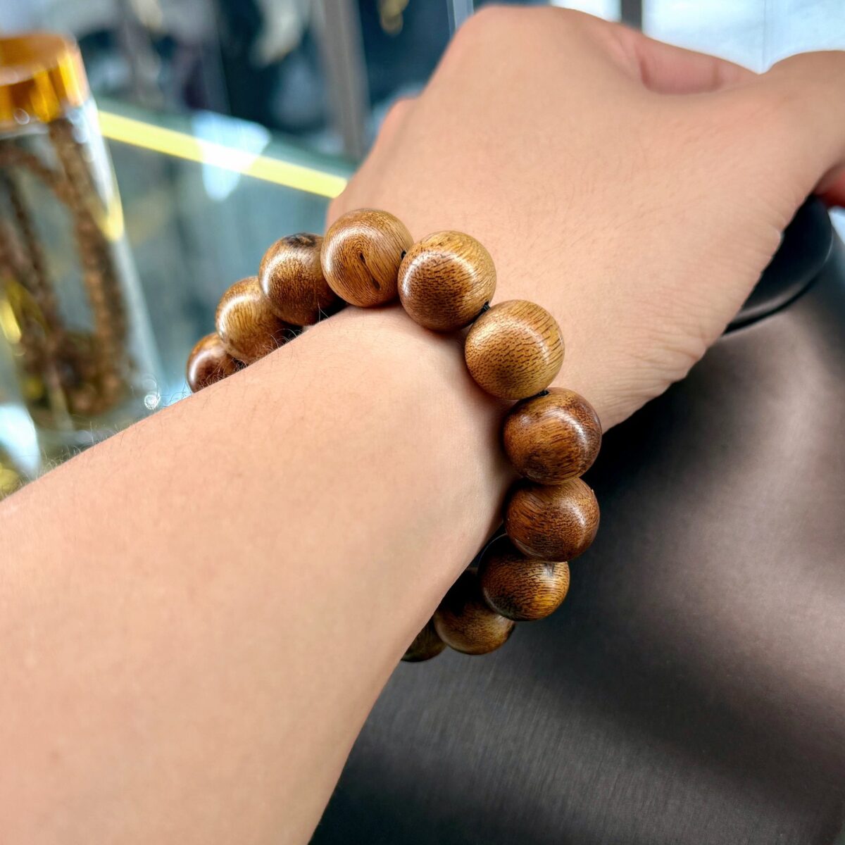 Vòng tay trầm hương Banh Indo - Vòng Đơn Size 16mm - Ảnh 2