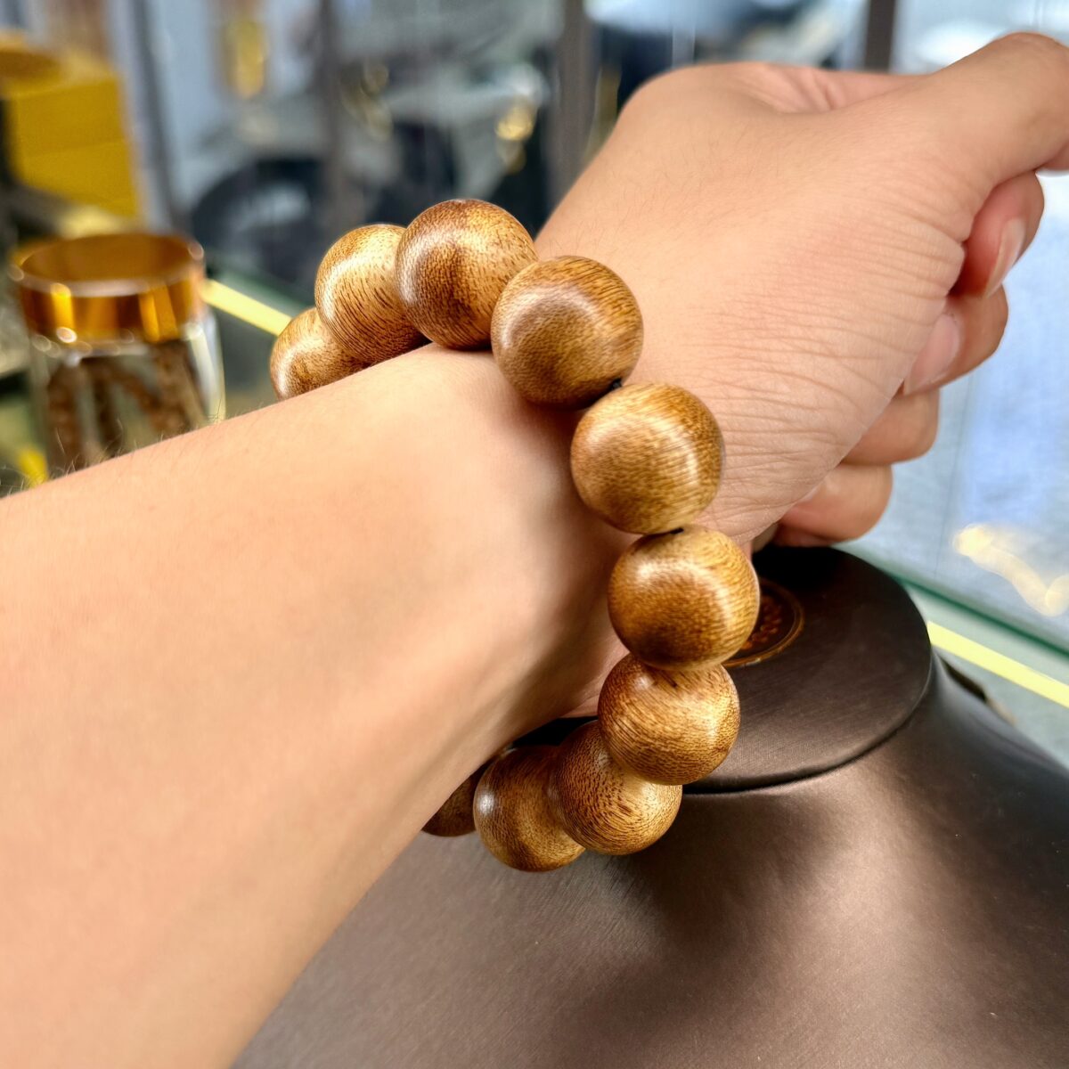 Vòng tay trầm hương Banh Indo - Vòng Đơn Size 20mm - Ảnh 2